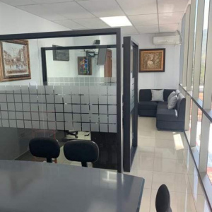 Venta de hermosa oficina en centro morazan